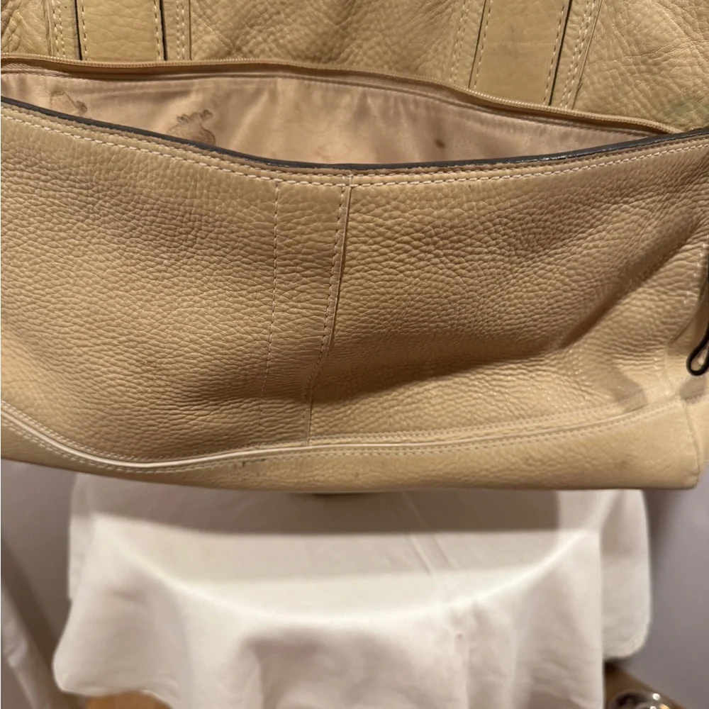 Vintage Coach Purse in pebbled tan leather